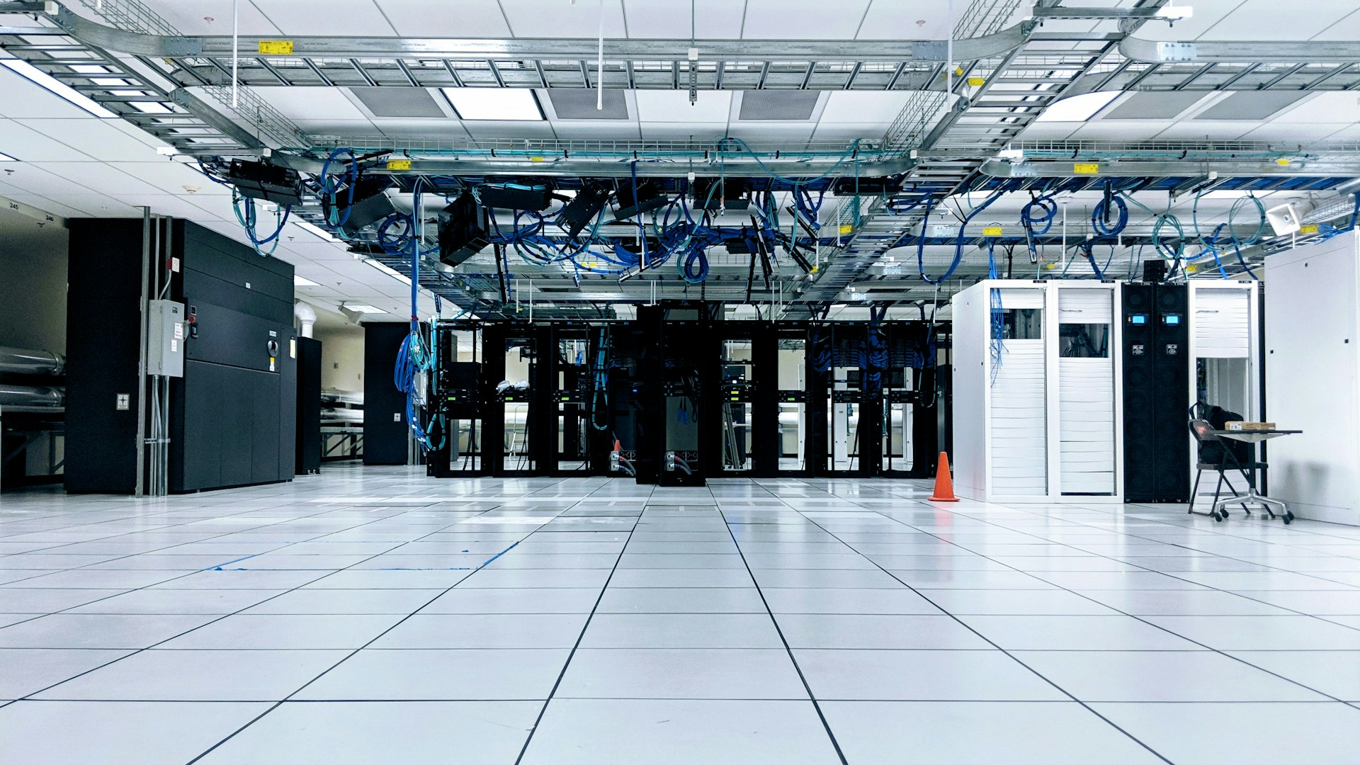 virtual and physical data center